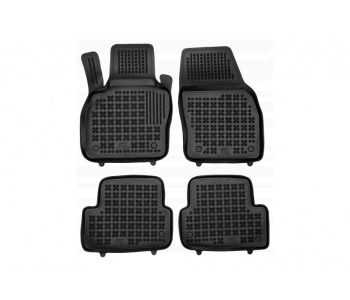 Гумени стелки черни 4-бр (1-ви и 2-ри ред седалки) за AUDI A1 Sportback (GBA) от 2018