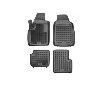 Гумени стелки черни 4-бр (1-ви и 2-ри ред седалки) за FIAT 500 (312) от 2007
