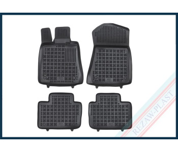 Гумени стелки черни 4-бр (1-ви и 2-ри ред седалки) за LEXUS IS (GSE3_, AVE3_) от 2013